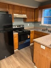 Building Photo - 121 Ashberry Dr