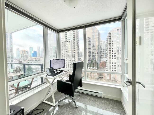 Building Photo - 1210-939 Expo Boulevard