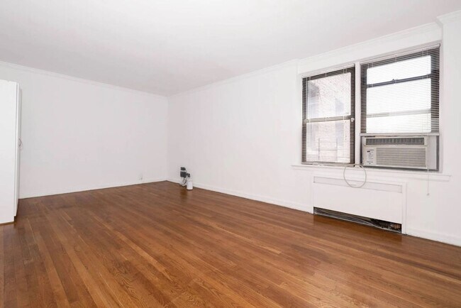 Building Photo - Bright & Spacious 1 Bed 1 Bath