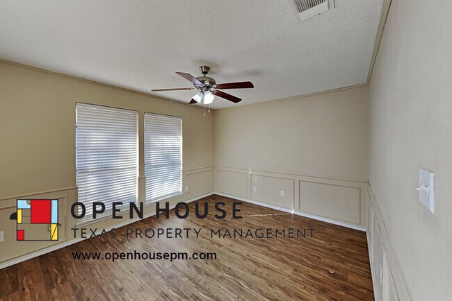 Foto del edificio - 3304 Boyd Trail, Arlington