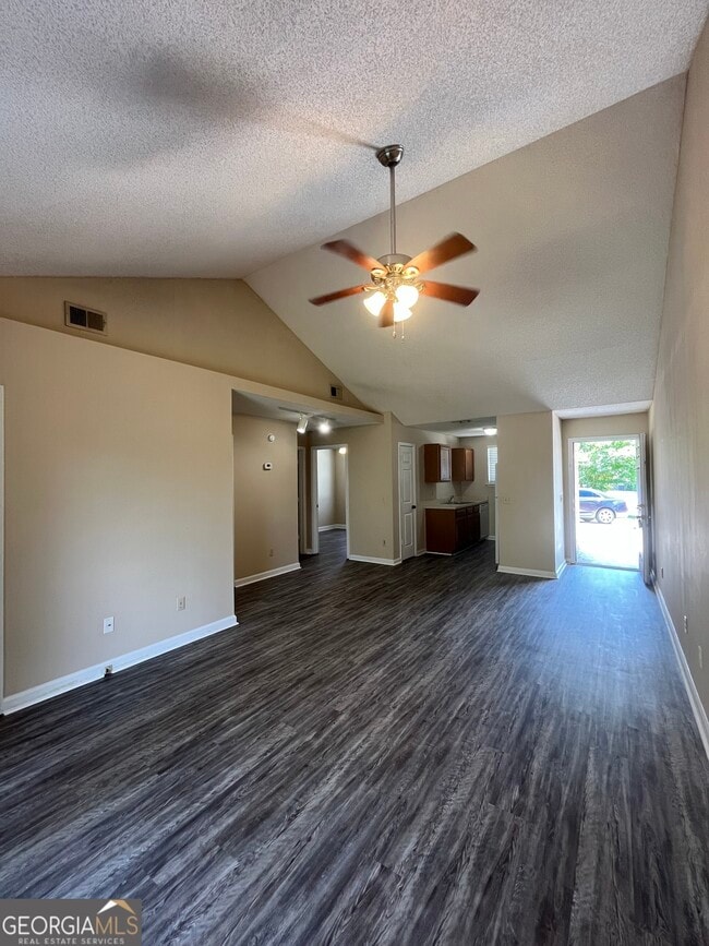 Building Photo - 411 Baltic Ct