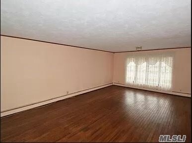 Foto del edificio - 6 Peony Rd