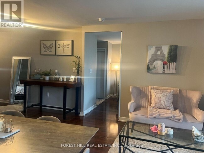 Building Photo - 8 Telegram Mews