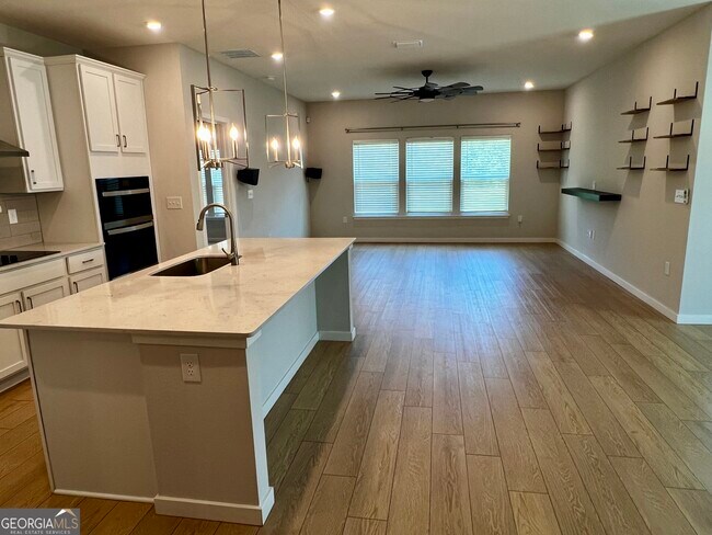 Foto del edificio - 204 Park View Ln