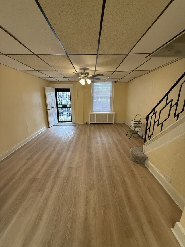 Foto del edificio - Beautiful 3 Bedroom Home – Updated & Move In Ready – Cobbs Creek / West Philly