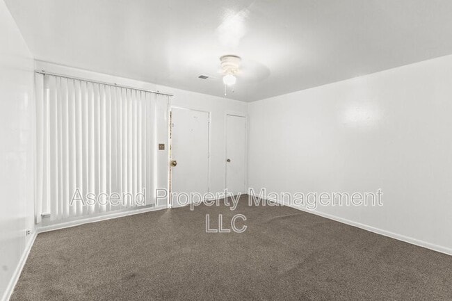 Building Photo - 1611 Roanoke Ave