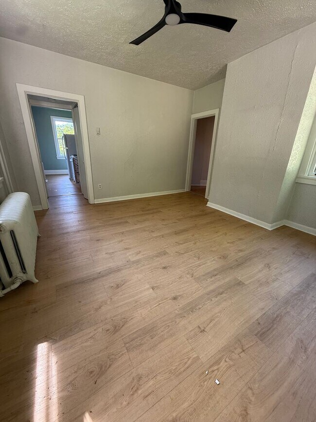 Foto del edificio - Hidden Gem-2 bedroom unit in Glenshaw/Shaler
