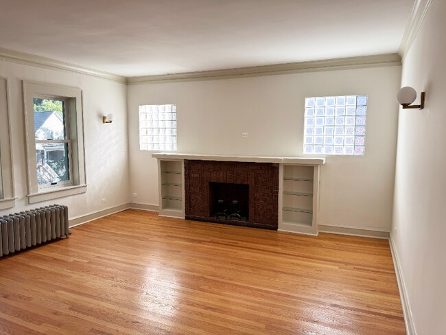 Foto del edificio - 3426 N Keeler Ave