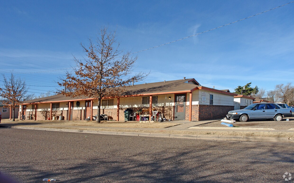 Primary Photo - 1107 52nd St