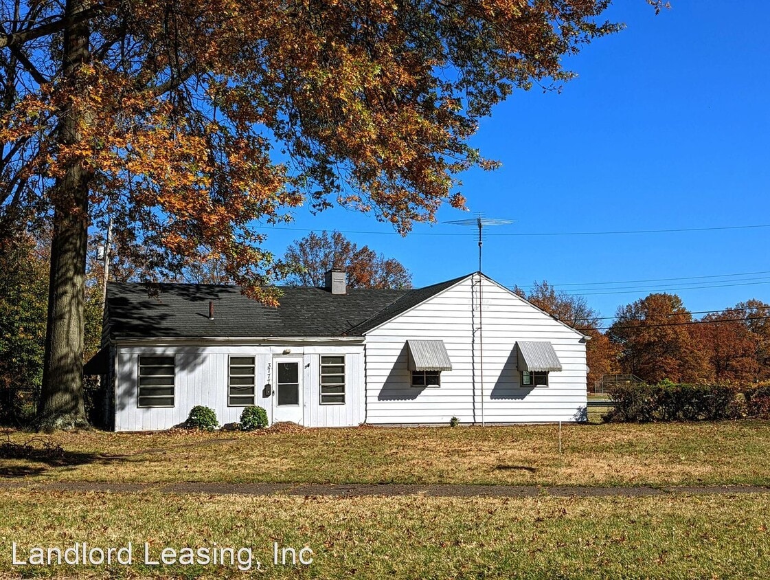 4 br, 1 bath House 3777 Avenue House Rental in Lorain, OH