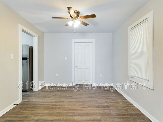 Building Photo - 7135 Agnes Ave