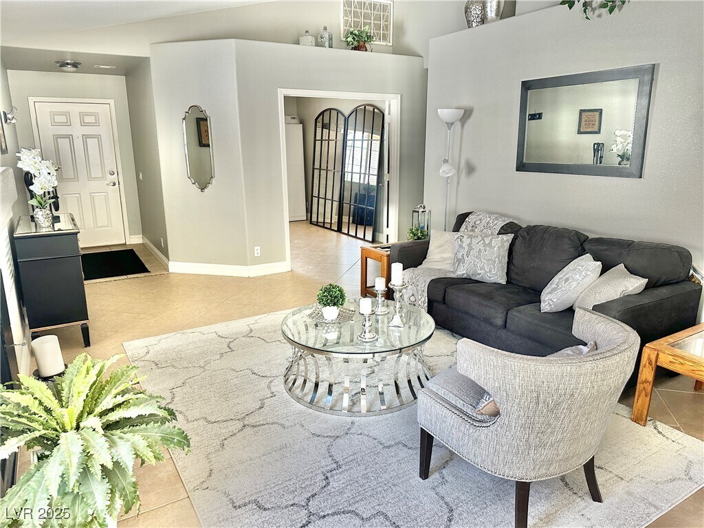 Foto principal - 3329 N Hidden Ridge St