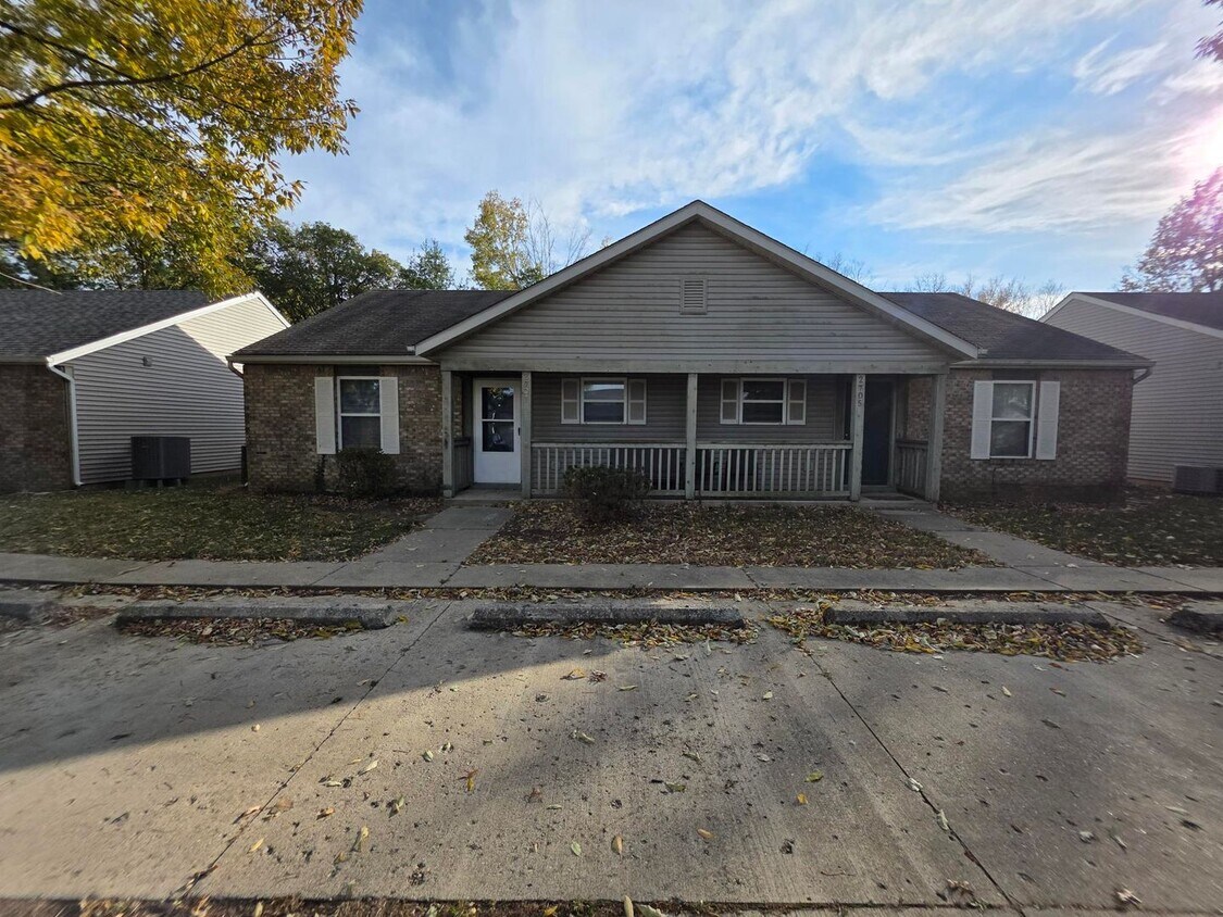 Foto principal - 2705/2707 Plaza Ln