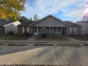 Building Photo - 2705/2707 Plaza Ln Building Photo - 2705/2707 Plaza Ln