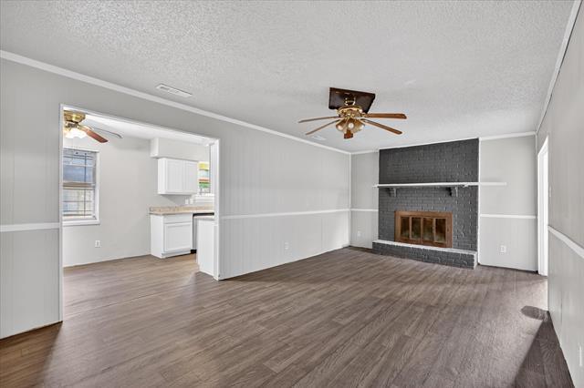 Foto del edificio - 10517 Castlerock Dr