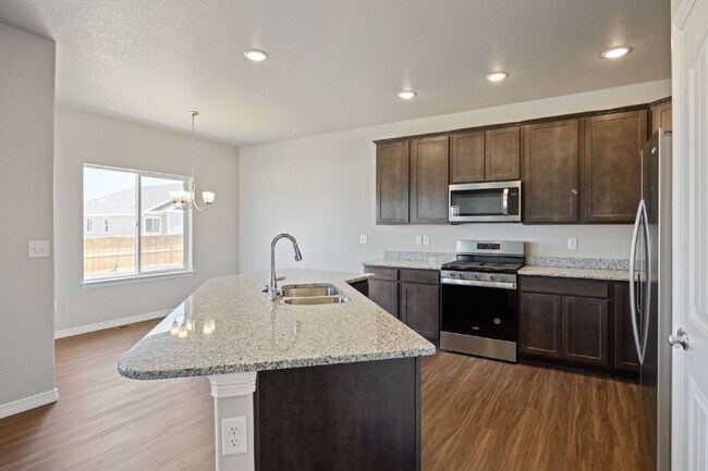 Building Photo - NEW 4 Bed/2.5 Bath Home in NW Loveland