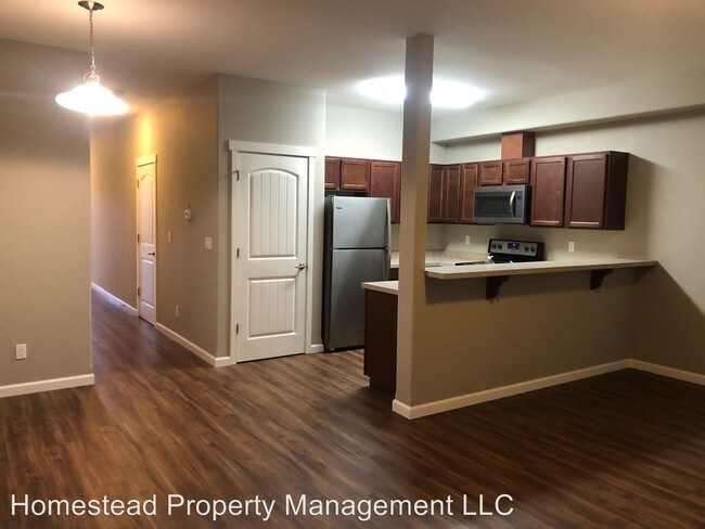 Building Photo - 1440-1444 Marigold Dr