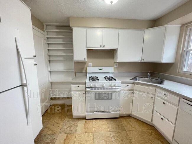 Foto del edificio - 3000 Willett Rd