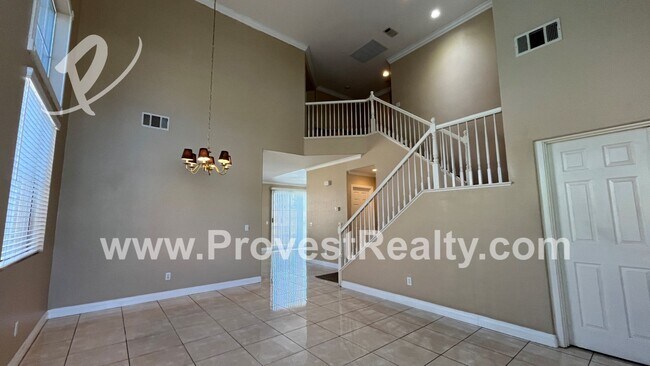 Building Photo - Huge 4 Bed 3.5 Bath in Hesperia!!!