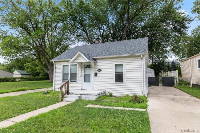Building Photo - 125 E Brickley Ave