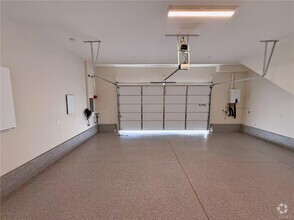 Building Photo - 201 Shoveler
