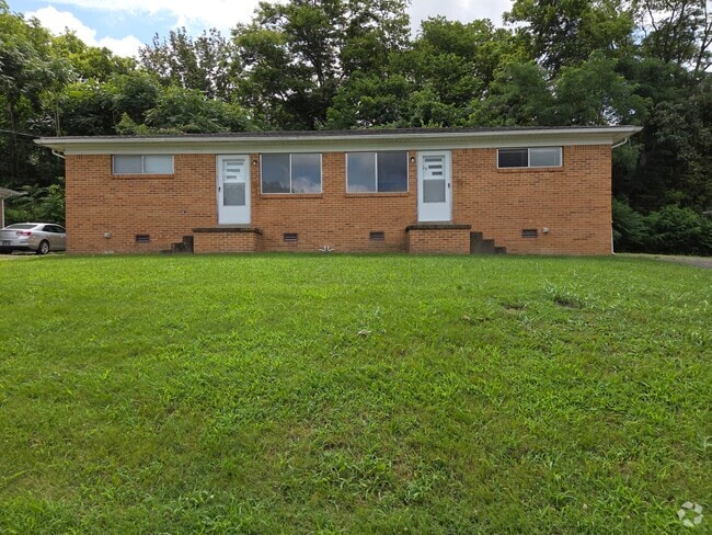 Building Photo - 109 Edgehill Dr