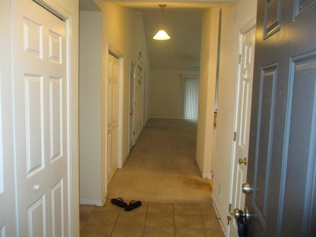 Building Photo - 4845 Meadowsweet Dr