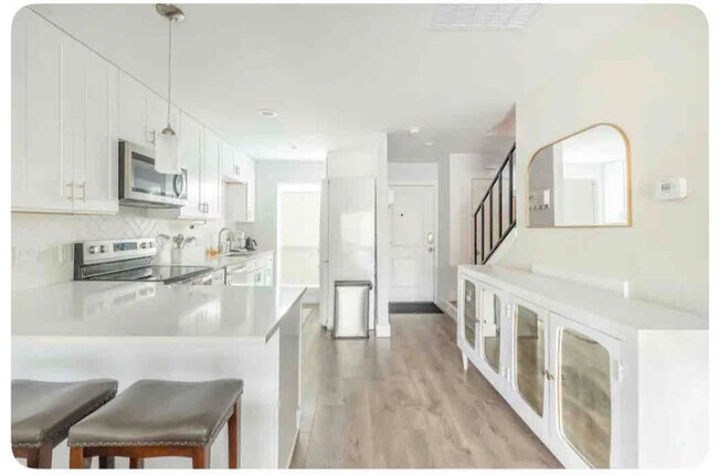 Foto del edificio - 3812 Southway Dr