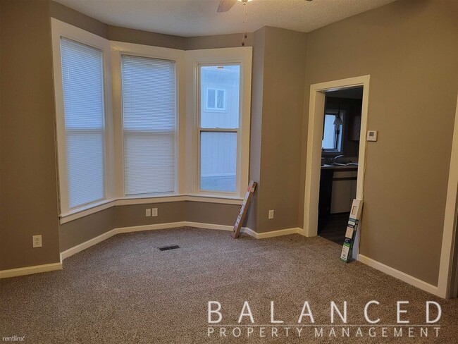 Building Photo - 3 br, 1.5 bath House - 619 SE California Ave