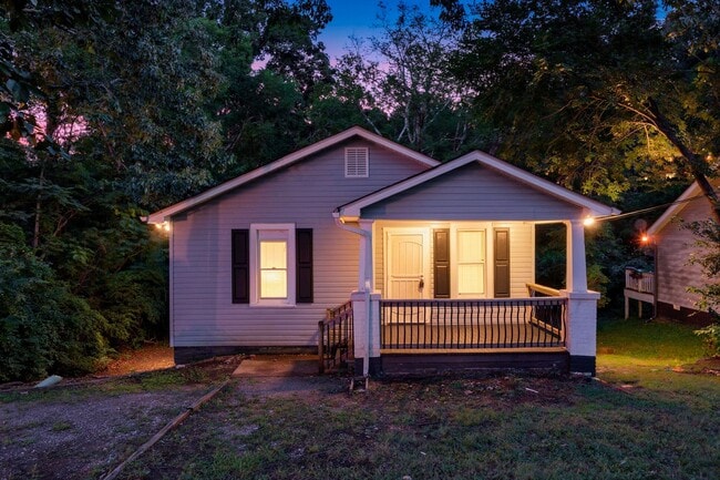 Photo - 4802 Oakland Avenue House