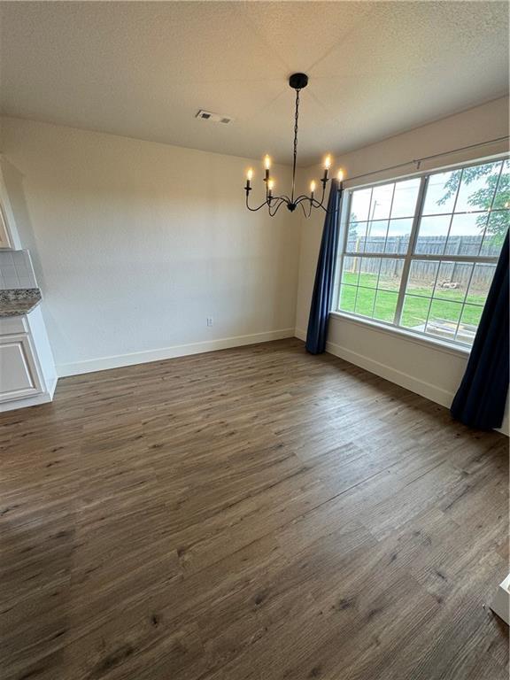 Building Photo - 106 SW Apple Blossom