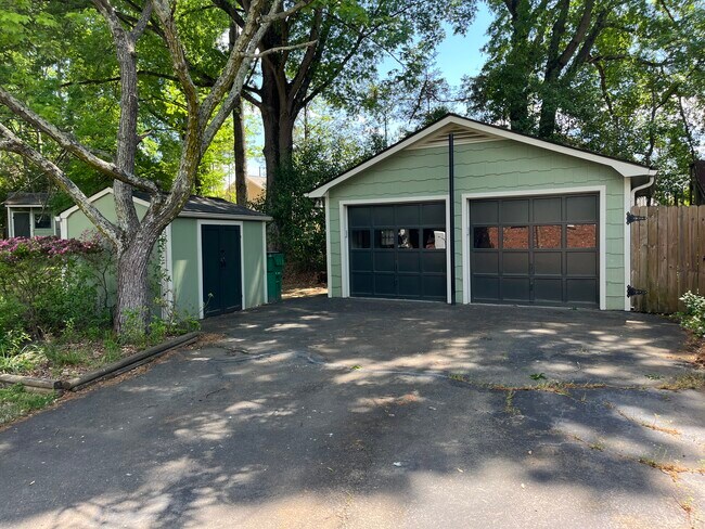 Building Photo - 7113 Rockcliff Ct