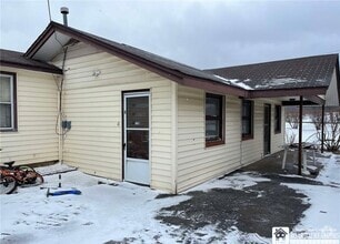 Building Photo - 3023 US-20