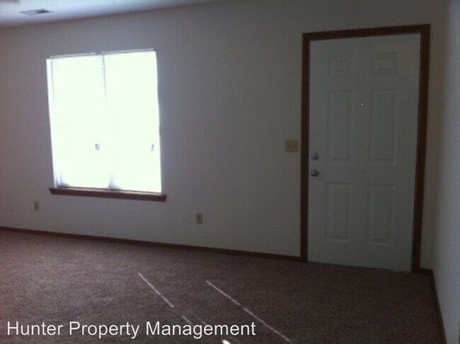 Building Photo - 1007 W Edgewood St