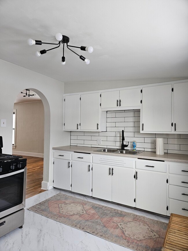 Foto del edificio - 1308 W Linn St