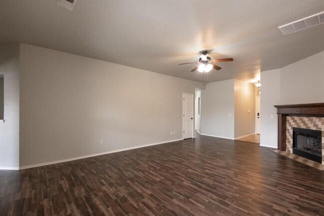 Building Photo - 14358 Redvine Rd