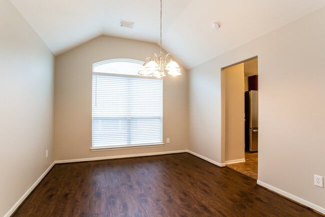 Foto del edificio - 4227 Forest Rain Ln