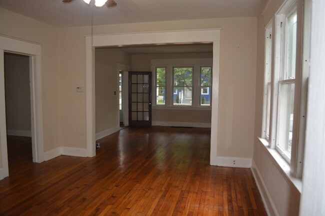 Foto del edificio - 1621 Dudley Ave