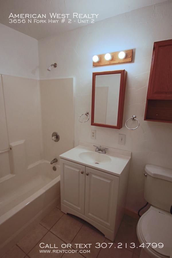 Building Photo - 2 bedroom in Cody WY 82414