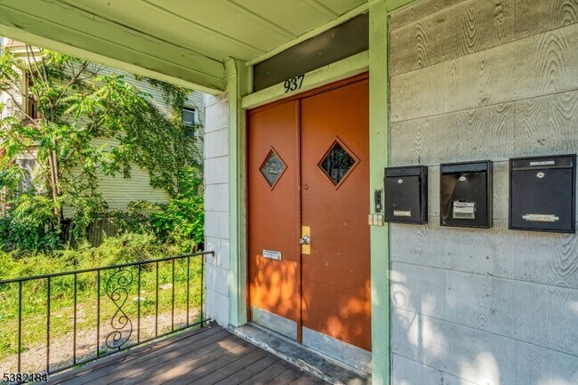 Foto del edificio - 937 Grove St