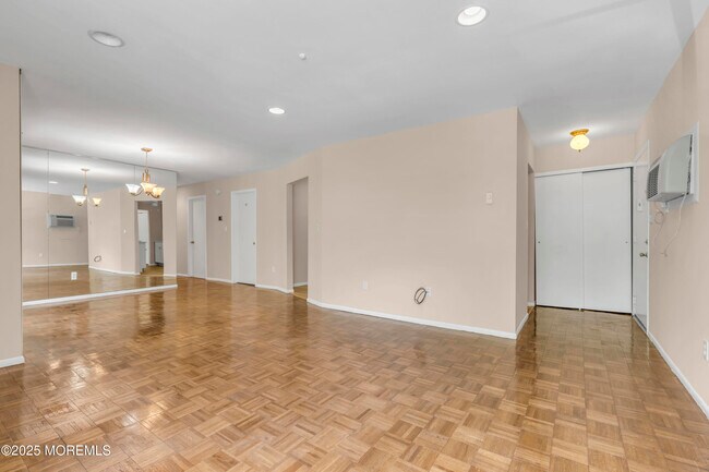 Foto del edificio - 30 Meadow Green Cir