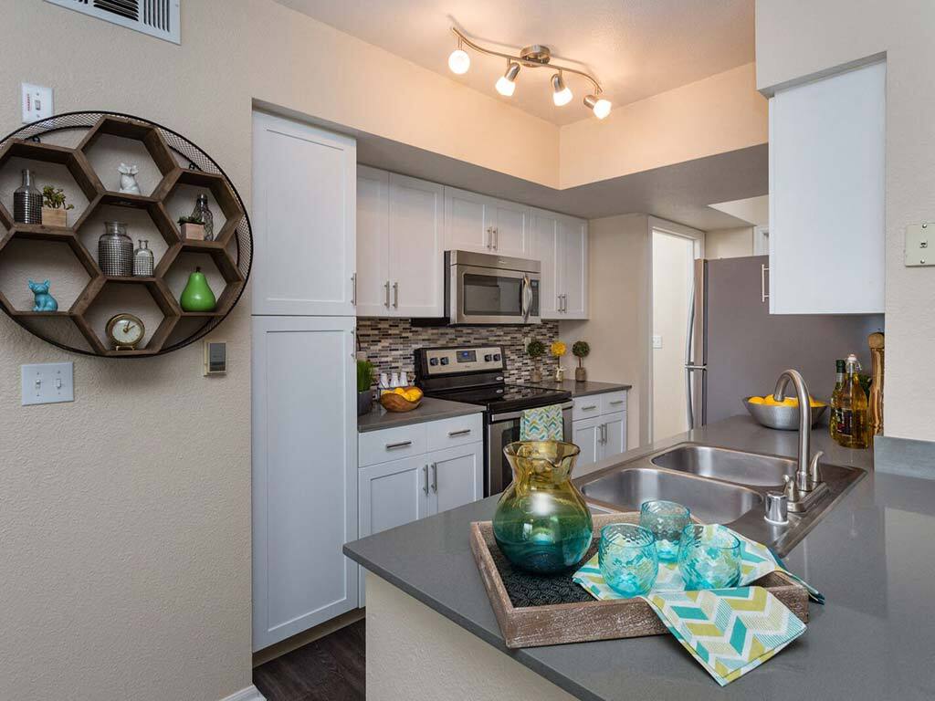 Dakota Ridge Apartments in Littleton, CO