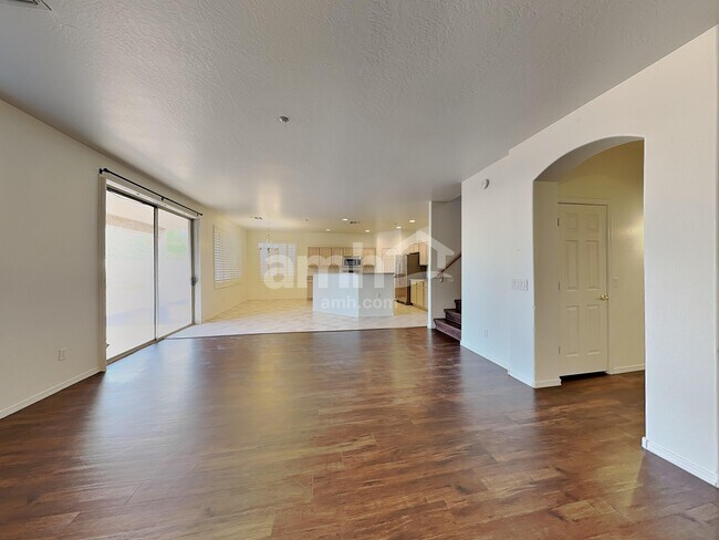 Foto del edificio - 6829 W Yearling Rd