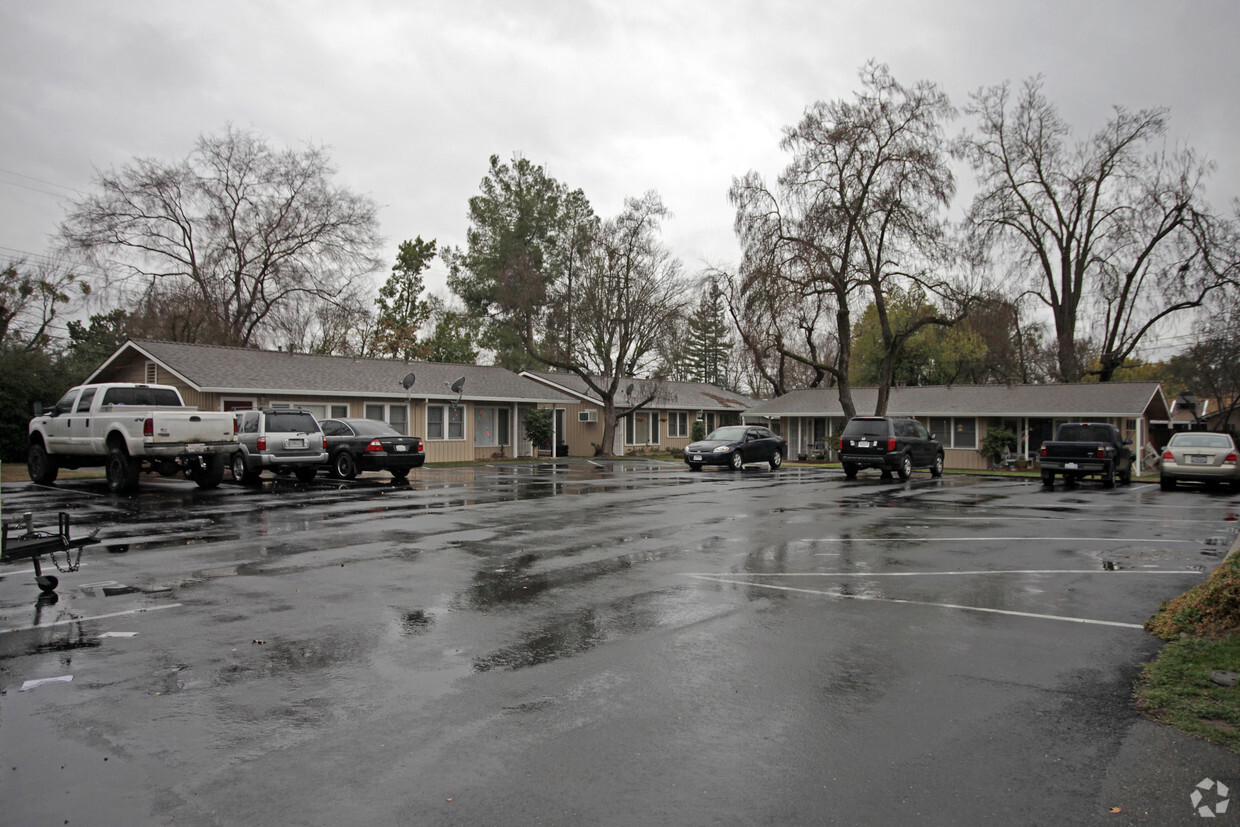 Primary Photo - Pope Cottages