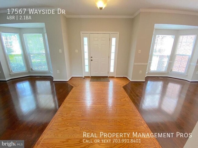 Foto del edificio - 17567 Wayside Dr