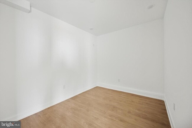Foto del edificio - 1614 Ridge Ave