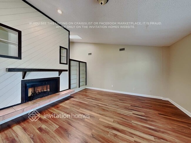 Building Photo - 5038 Hidden Springs Blvd