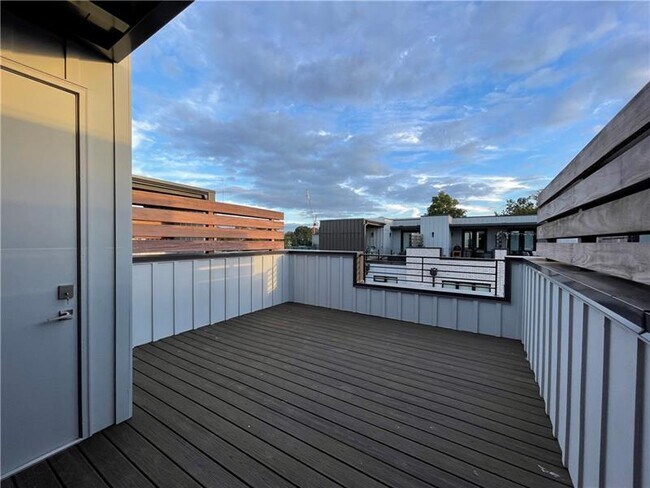 Foto del edificio - 106 City View Ct NE