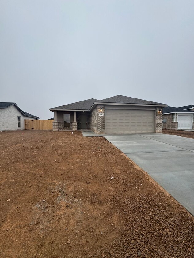 Foto principal - Large Lot located in the Meadows Brand New...