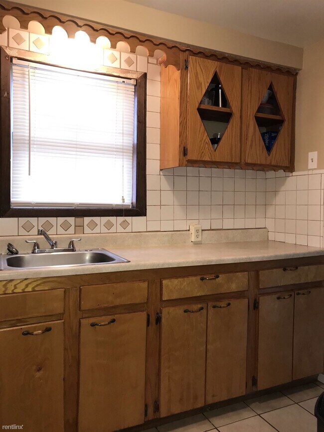 Foto del edificio - 3 br, 1 bath House - 20128 Tracey St